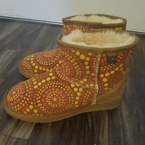 Polka dot Emu Australia sheepskin boots